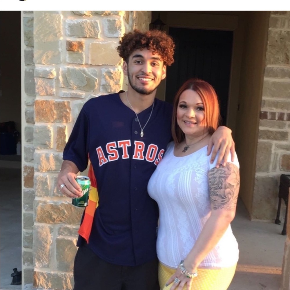 Meet your Posher, Belle